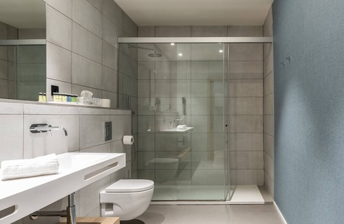 El Prat de Llobregat Hotel | Sleep & Fly