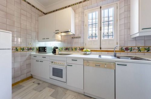 San Bartolome Apartment | Sleep in a 17th century stately palace home