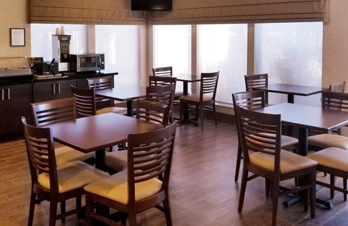 Deer Valley Hotel | Sleep Inn Phoenix North I-17