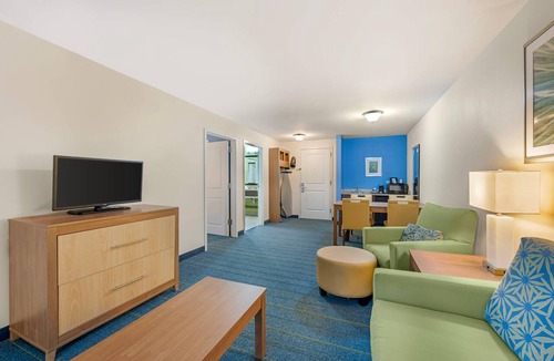 Altoona Hotel | Sleep Inn & Suites Altoona North
