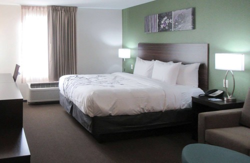 Chiloquin Hotel | Sleep Inn & Suites Chiloquin-Crater Lake Junction