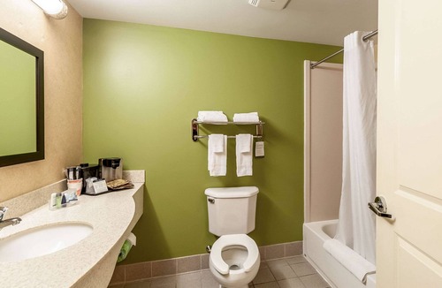 Dover Hotel | Sleep Inn & Suites Dover University Area