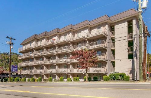 Gatlinburg Hotel | Sleep Inn & Suites near Sports World Blvd
