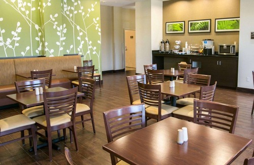 Dripping Springs Hotel | Sleep Inn & Suites Dripping Springs - Austin Area