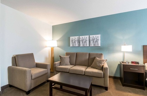 West Des Moines Hotel | Sleep Inn & Suites West Des Moines near Jordan Creek