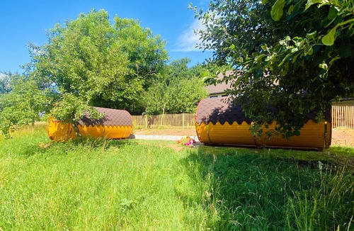Petersberg Cabin | Sleeping barrel Wiesenzauber -heatable-