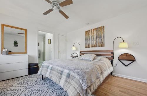 North Creek House | Sleeping Bear Cozy Corner End Unit