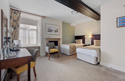 Dorchester Hotel | Sleeping Bear Hotel Dorchester
