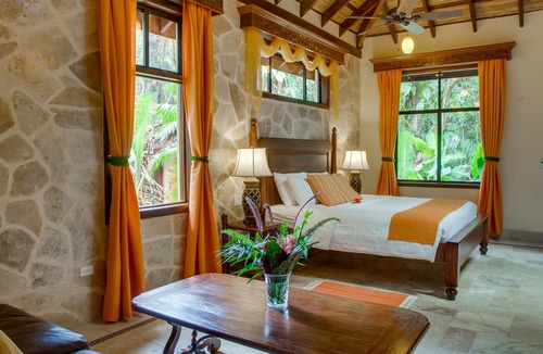 Good Living Camp Resort | Sleeping Giant Rainforest Lodge