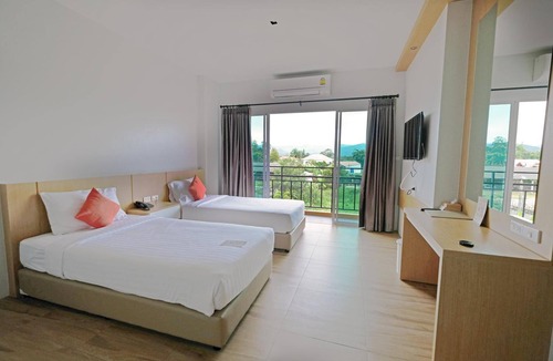 Fang Hotel | Sleeping Tree Hotel