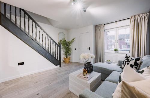 Dalmarnock House | SleepLuxury ApartHOUSE