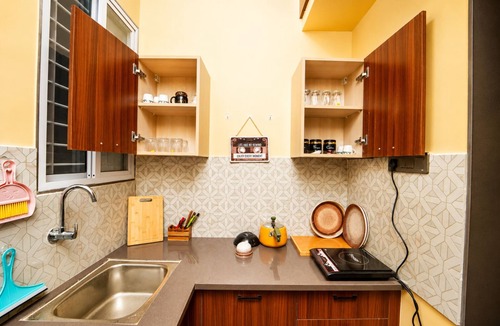 Indore Bed & Breakfast | Sleepo Stay