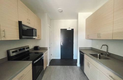 Des Moines Apartment | Sleepover | Attractive Studio and Gym - Des Moines