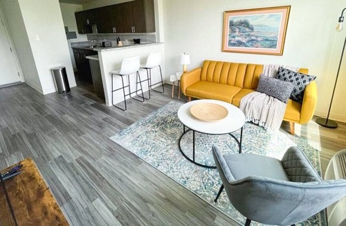 Walnut Hills Apartment | Sleepover: Bright 1BD/1BA + Gym - Downtown Cincinnati