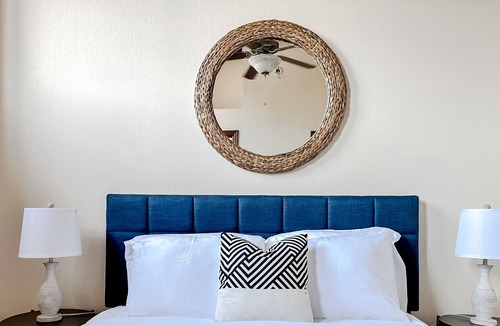 West Central Condo | Sleepover: Enticing 2BD/1BA Condo - Downtown Springfield