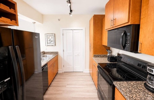 North Little Rock Apartment | Sleepover | Sleek 1BD/1BA + Pool - Little Rock