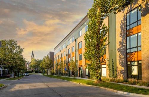 Des Moines Apartment | Sleepover Studio Apartments Des Moines