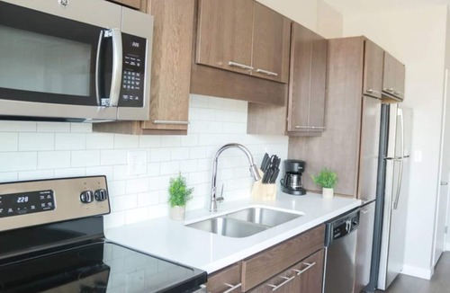 Downtown Des Moines Apartment | Sleepover: Tranquil 1BD/1BA - Downtown Des Moines