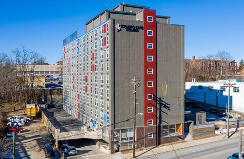 Corryville Apartment | Sleepover | Updated 1BR/1BA + Gym - Cincinnati