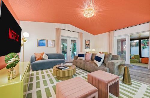 Largo House | Sleeps 10 Heated Pool Spa Arcade Putt Putt