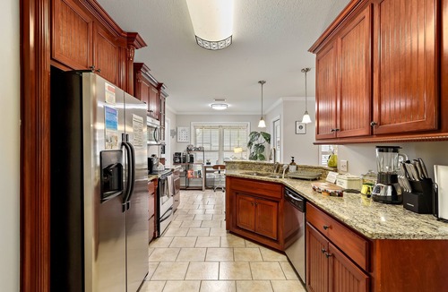 Enterprise House | Sleeps 10 I Pet-friendly I Mins to FT Rucker