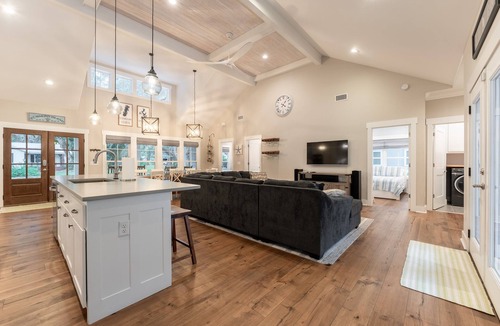 Saint Simons Island House | Sleeps 10, Private Pool, Walk to Village!