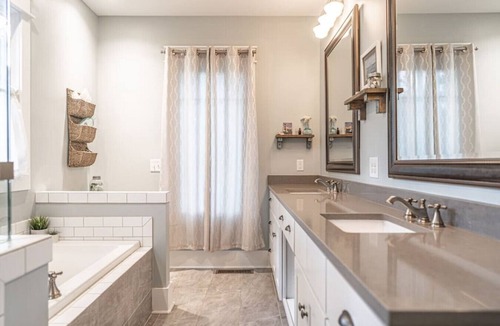Whispering Pines House | Sleeps 10! Whispering Pines