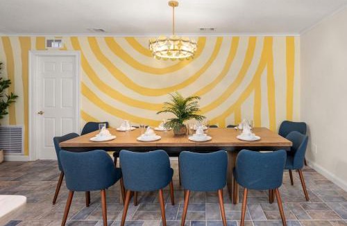 Clearwater House | Sleeps 16 Heated Pool Villa Just 8Mi from Clearwater Beach