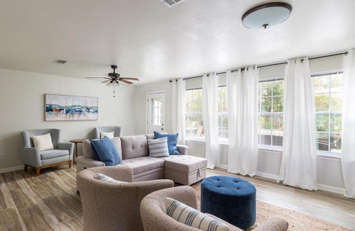 Florida Panhandle House | Sleeps 6 - Water Front Home Close to the Beach and Downtown and Pensacola