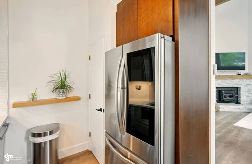 Sand Lake House | Sleeps 8,Fire Pit,Walk to Lake