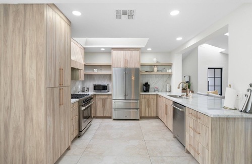 Coronado House | Sleeps 8 | Pool | Centrally Located Oasis