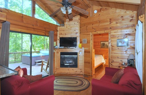 Berkeley Springs Cabin | Sleepy Creek - Creekside Escape