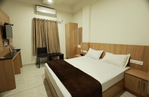 Mundakayam Hotel | Slice of Heaven
