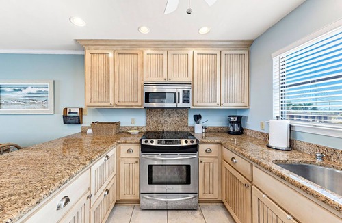 Orange Beach East Condo | Slice of Sun OBA | Peaceful Riverfront 2 BR | 3 Pools