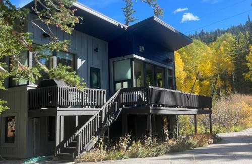 Salt Lake Mountain Resorts House | Slopeside