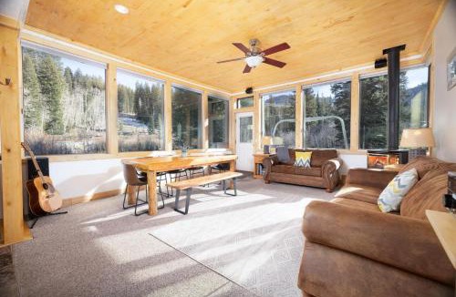 Salt Lake Mountain Resorts House | Slopeside