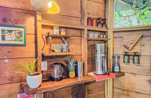 Chiguata Apartment | Sloth Romantic Treehouse with plunge pool