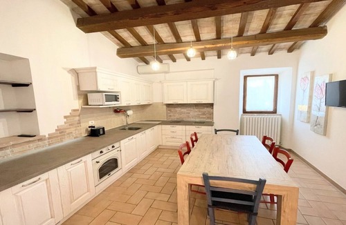 Limiti Villa | slps 11. Private pool and garden - Italian villa between Tuscany and Umbria