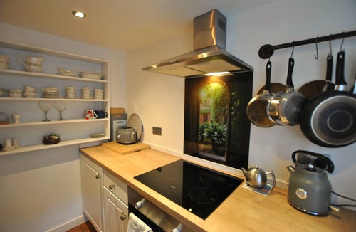 St Monans Apartment | Sma' Gift- Seafront sanctuary in ST Monans