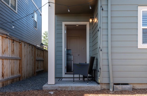 Troutdale Apartment | Small and cozy studio in brand new house, family-neighborhood, walk most places.