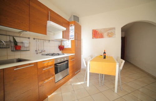 Torre Mozza Apartment | Small apartment with 3 places on the ground floor (Aphrodite) and 100 m from the beach