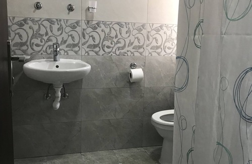 Beit Jala Apartment | Small Apartment with Large Balcony