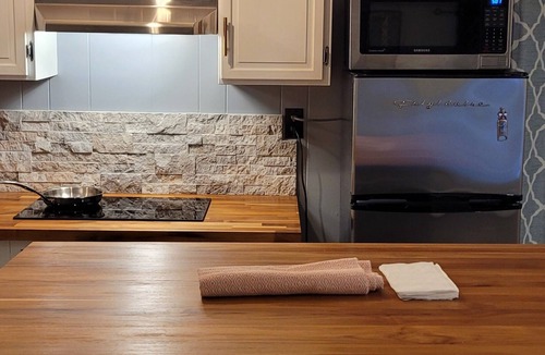 Weston Cottage | Small apt Bathroom & Kitchen.