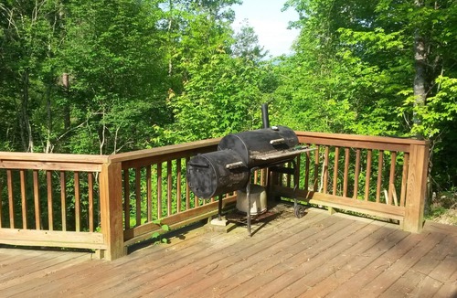 Marble Cabin | Small Cabin with 100' Private Waterfall on 24 Acres