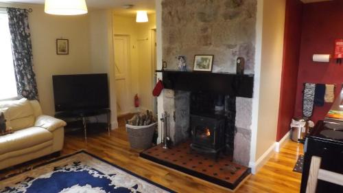 Cromarty Firth Apartment | Small cosy bothy