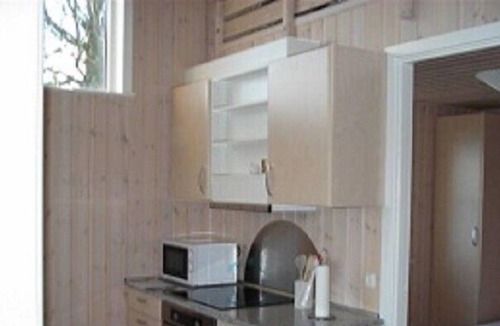 Aabenraa Cottage | Small cottage directly to the beach in the beautiful scenery