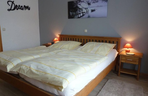 Rurberg Apartment | Small foxhole (I, III or IV) - foxhole, apartment Small foxhole and anchorage