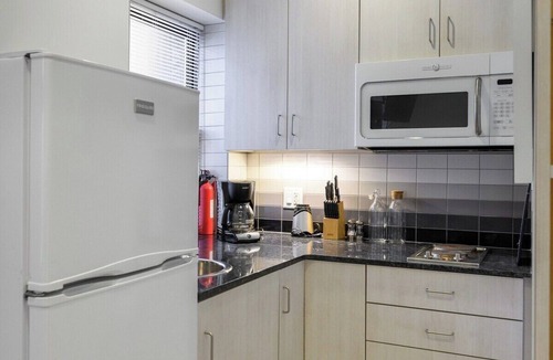 Beacon Hill Apartment | Small fully equipped Contemporary Studio near MGH