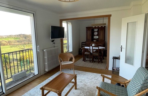 La Souterraine House | Small house entirely renovated, 2 minutes from the medieval site of Bridiers