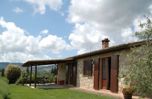 Cetona Villa | Small independent house. pool, veranda, BBQ